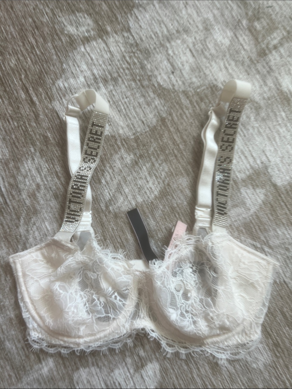 NWT Victoria’s Secret Very Sexy Push Up Without Padding Bling Strap Bra